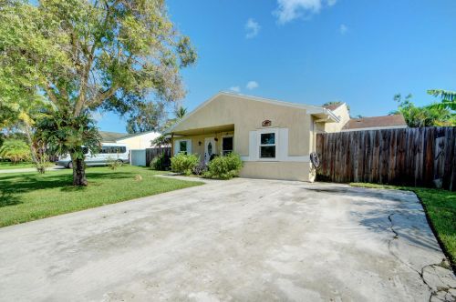 10577 Fascination Ln, West Palm Beach, FL 33411-3044