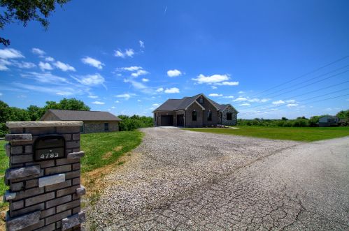 4783 Brewer Ct, Petersburg, KY 41080-8733