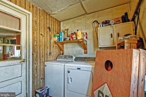 25 Green St, Pilesgrove NJ 08098-1136 exterior