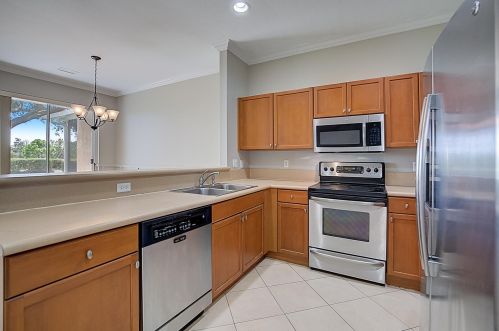 389 River Bluff Ln, West Palm Beach FL  33411-4217 exterior