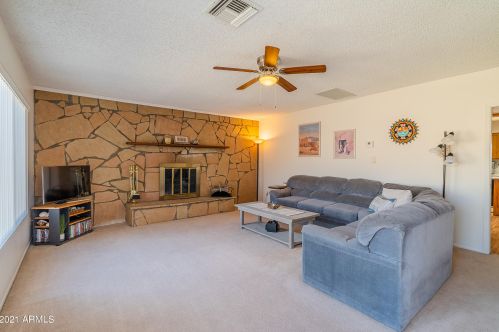 1128 Kilarea Ave, Mesa, AZ 85210-6736