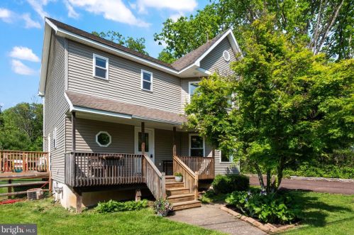 6 Hendricks Rd, Perkiomenville, PA 18074-9788