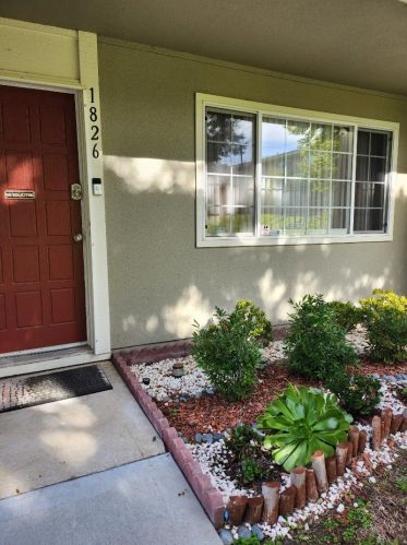 1826 Strawberry Ln, Milpitas, CA 95035-5016