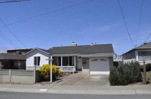 752 Stewart Ave, Daly City, CA 94015-3519