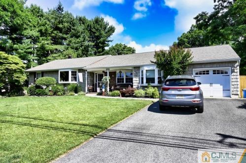 230 Hendricks Blvd, South Plainfield, NJ 07080-5559