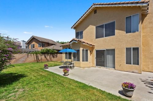 6847 Stone Pine Ct, Chino CA  91710-7414 exterior