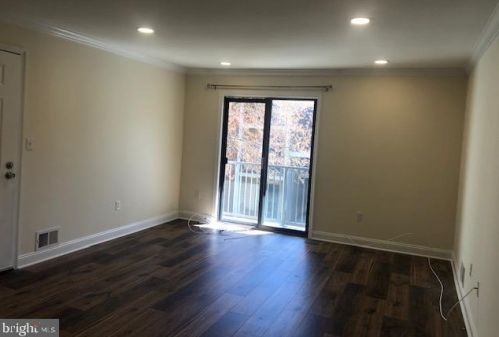 50 Voscek Ct, Lawrence Township NJ  08648-2648 exterior