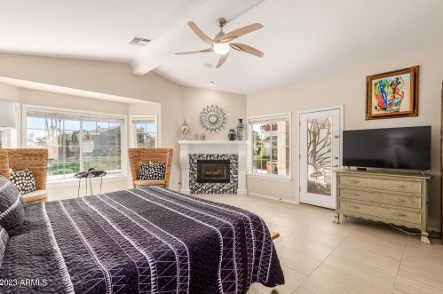 1833 Willow Tree Ct, Gilbert AZ  85234-4933 exterior