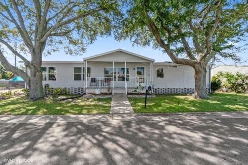 50 Robin Ter, Oldsmar, FL 34677-2508