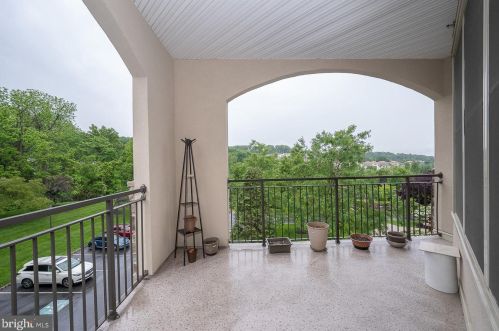 139 Cornerstone Dr, Newtown Square PA 19073-4049 exterior