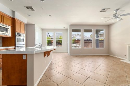28926 Kennebunk Ct, Temecula CA  92591-7534 exterior