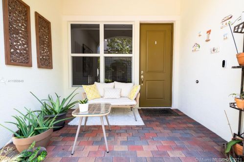 12463 17th Ct, Hollywood, FL 33028