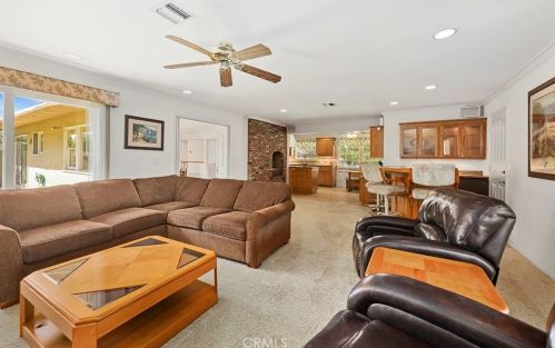 11252 Laurianne Ln, Garden Grove, CA 92841-1129