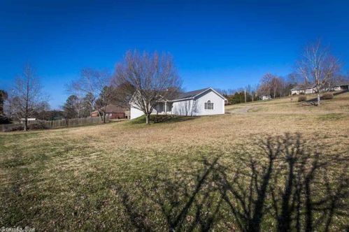 9 Valley Ridge Rd, Conway, AR 72032-9156
