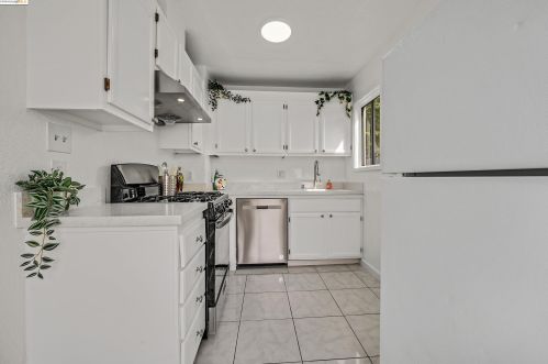 3032 San Mateo St, Richmond CA  94530-3421 exterior