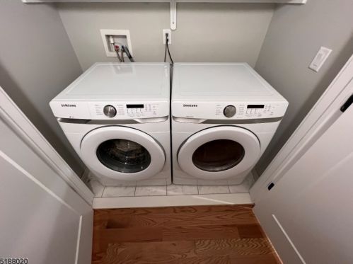 416 Lawton Ave, Cliffside Park NJ  07010-1902 exterior