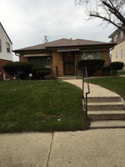 4240 13th St, Milwaukee, WI 53209-6937