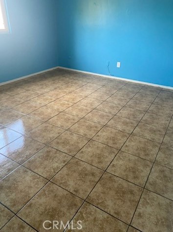 3504 Pioneer Dr, Bakersfield CA  93306-5649 exterior