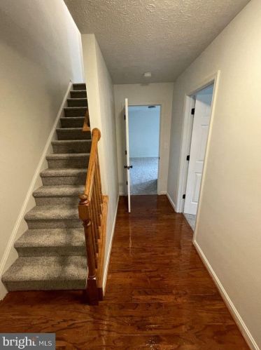 522 Clint Ln, Fredericksburg, VA 22405-8701
