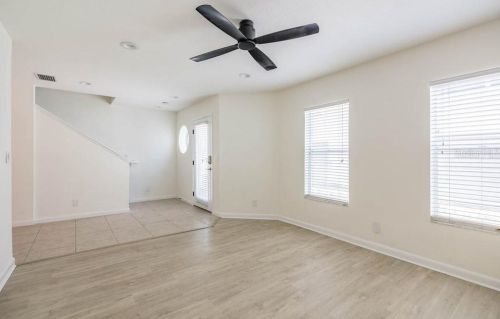 87 16th St, Saint Petersburg FL  33705-1600 exterior