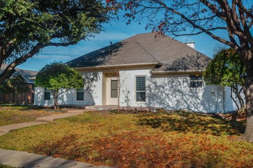 901 Druid Dr, Plano, TX 75075-2601