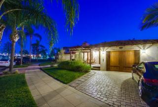 346 Glorietta Blvd, San Diego, CA 92118-1931