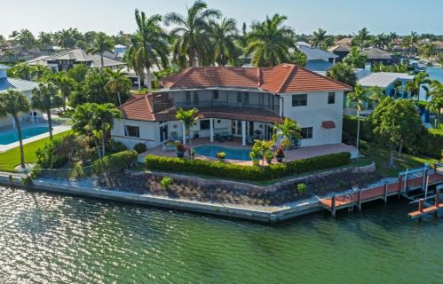 521 Hunkin Ct, Marco Island, FL 34145-2416