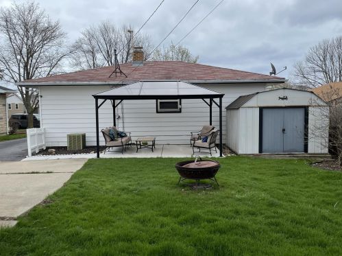 5640 44 Ave, Kenosha WI 53144-2553 exterior