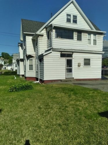 5 Alvarado Ave, Worcester MA  01604-6017 exterior