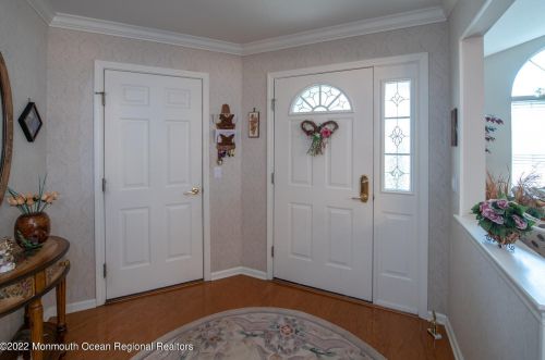 21 Oakmont Rd, Lakewood NJ  08701-5711 exterior