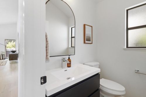 15825 Alta Vista Way, San Jose CA  95127-1704 exterior