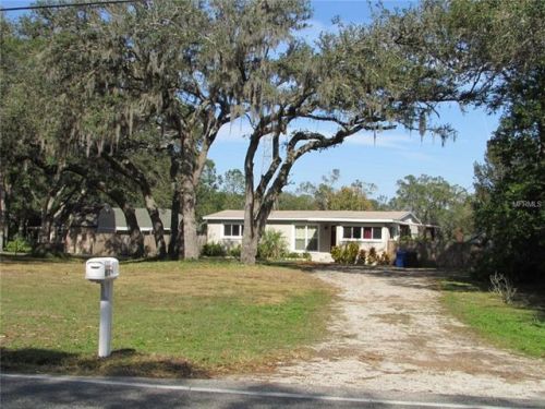 611 Crenshaw Lk Rd, Lutz FL  33548-6107 exterior