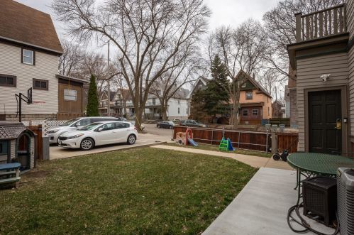 3249 Mckinley Blvd, Milwaukee WI 53208-2959 exterior