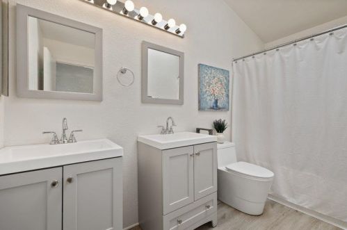 512 Silver Tree Ct, Rio Linda CA  95673-2247 exterior