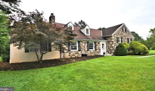 690 General Scott Rd, Wayne, PA 19087-1310
