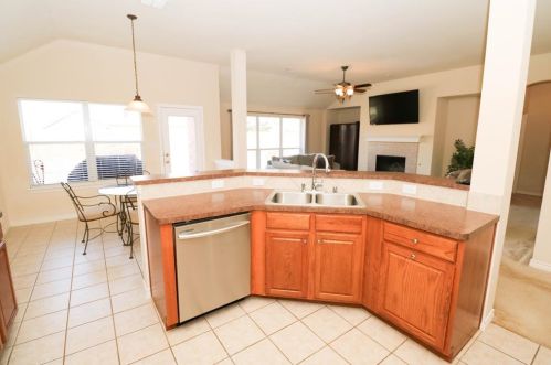 3008 Claybrook Dr, St Paul, TX 75098-8738