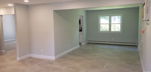 2 Maison Dr, Holbrook NY  11741-1314 exterior