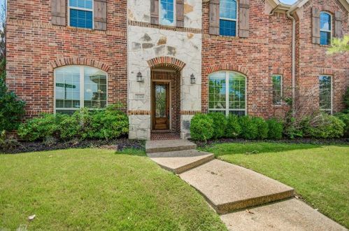 2124 Magic Mantle Dr, Frisco TX  75056-4238 exterior