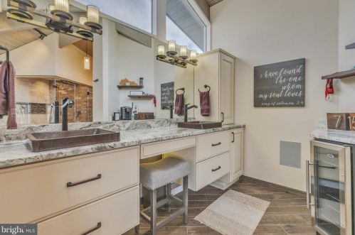 125 Commissioners Pike, Pilesgrove NJ 08098-2033 exterior