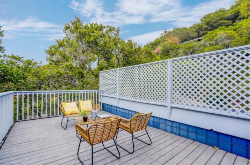 95 Colorados Dr, Millbrae CA  94030-2107 exterior