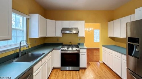14 Cambridge Ct, Princeton NJ  08540-7928 exterior