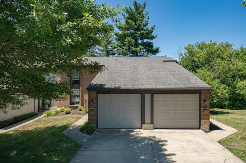 6341 Cliff Side Dr, Florence KY  41042-1105 exterior