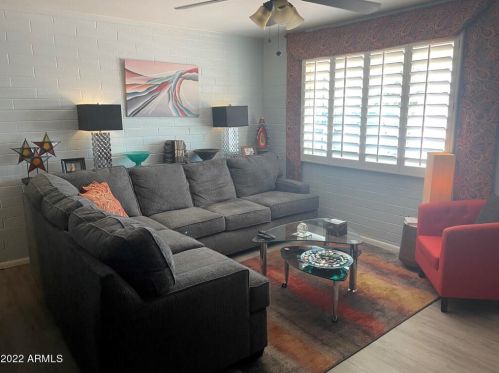 3524 Echo Ln, Phoenix AZ  85051-4752 exterior