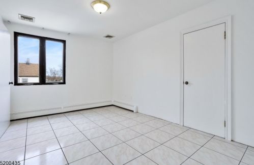 123 Lafayette Ave, Paterson NJ  07506-2611 exterior