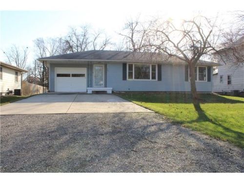 112 5th St, Mitchellville, IA 50169-9779