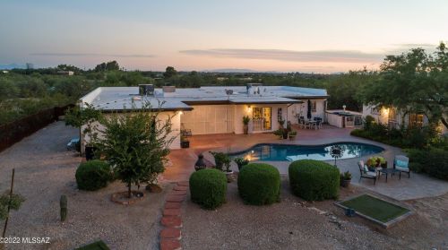 3310 Cottontail Cir, Tucson, AZ 85749-9401