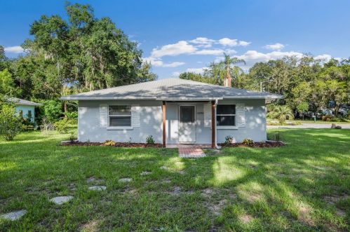 6006 Lafayette St, New Port Richey, FL 34652-2630