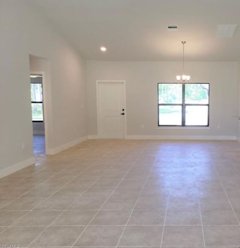 701 Johns Ave, Lehigh Acres, FL 33972-4640