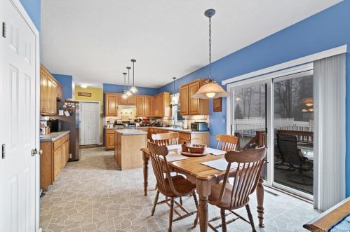 3 Killen Rd, Wallingford CT  06492-2697 exterior