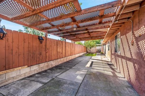 924 Bucky Ln, National City CA  91950-1406 exterior